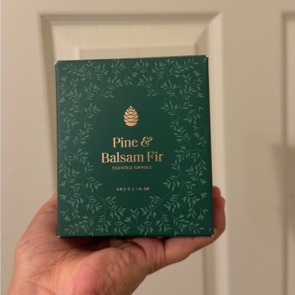 Indigo Pine & Balsam Fir Scented Candle - Green and Gold